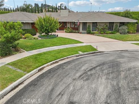 18951  Green Willow   Court, North Tustin, CA