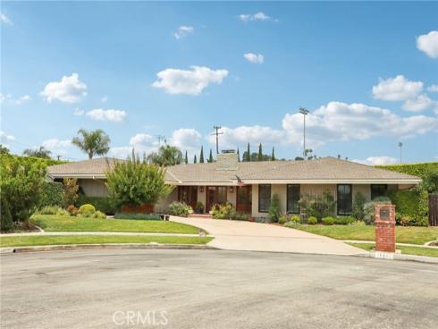 18951  Green Willow   Court, North Tustin, CA