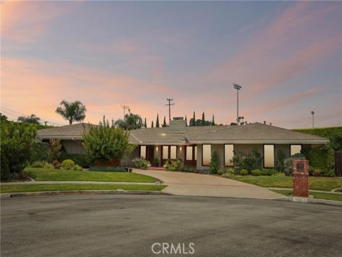 18951  Green Willow   Court, North Tustin, CA