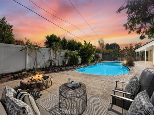 13122  Bow   Place, North Tustin, CA