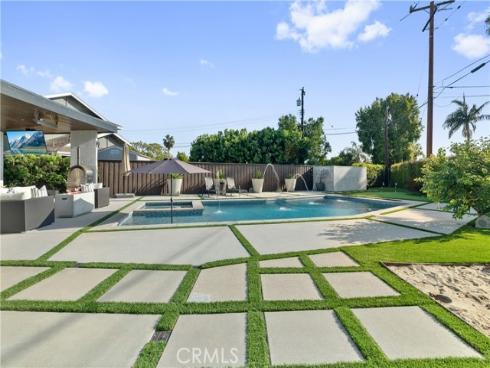 11951  Gladstone   Drive, North Tustin, CA