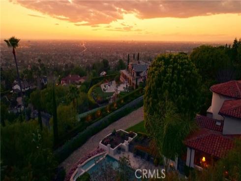 1875  La Cuesta  , North Tustin, CA