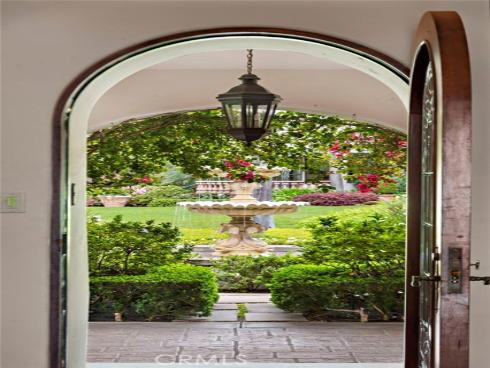 1875  La Cuesta  , North Tustin, CA