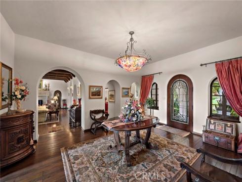 1875  La Cuesta  , North Tustin, CA