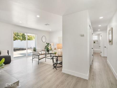 18211 Fairhaven Avenue, North Tustin, CA