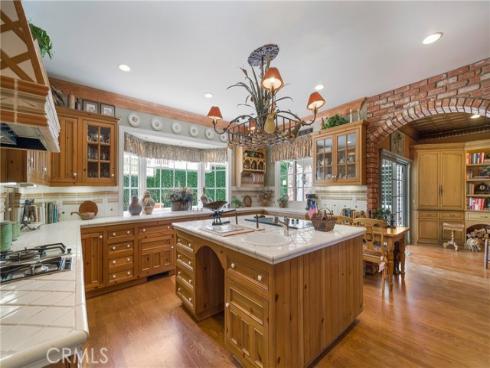 10821  Bronco   Circle, North Tustin, CA