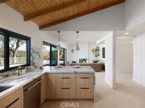 10141 Overhill Drive, North Tustin, CA