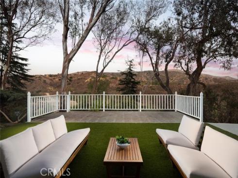 10141 Overhill Drive, North Tustin, CA