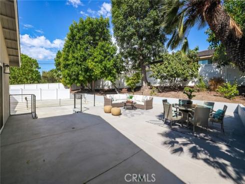 19201  Barrett   Lane, North Tustin, CA