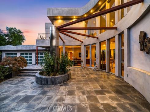 10182  Cowan Heights   Drive, North Tustin, CA