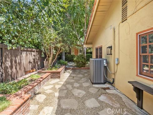 10162  La Sierra  , North Tustin, CA