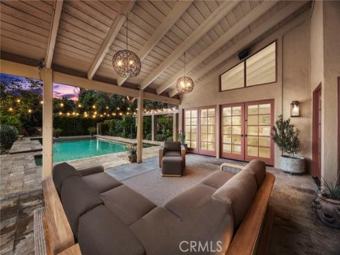 10162  La Sierra  , North Tustin, CA