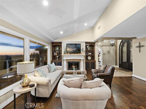 1542  La Loma  , North Tustin, CA