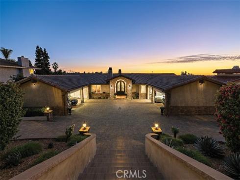 1542  La Loma  , North Tustin, CA