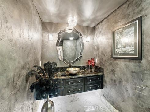 1542  La Loma  , North Tustin, CA