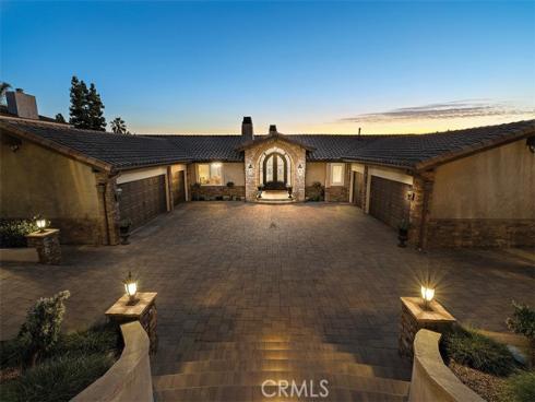 1542  La Loma  , North Tustin, CA