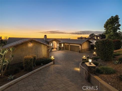 1542  La Loma  , North Tustin, CA