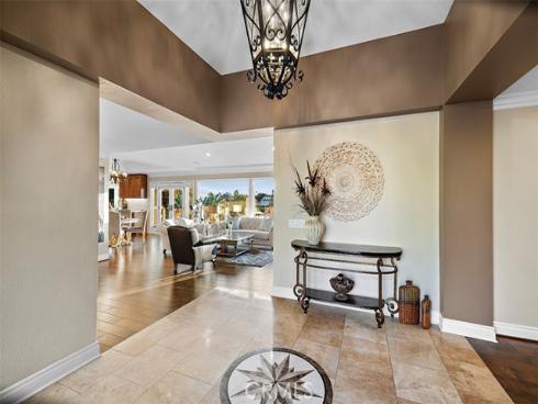 1542  La Loma  , North Tustin, CA