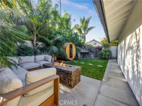 1711  Sirrine  , North Tustin, CA