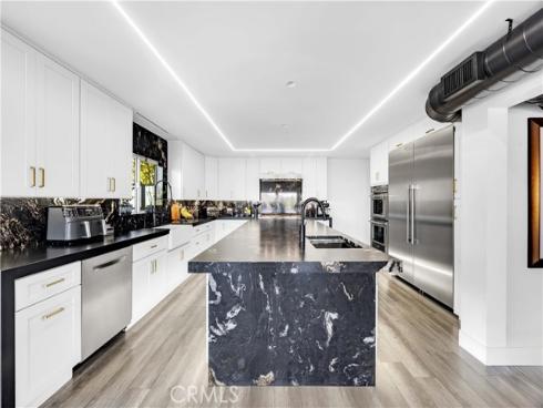 1711  Sirrine  , North Tustin, CA