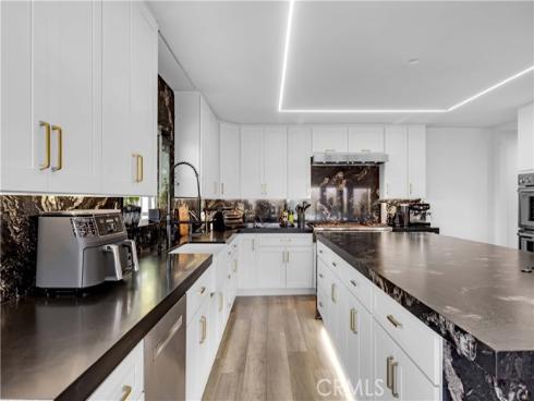 1711  Sirrine  , North Tustin, CA