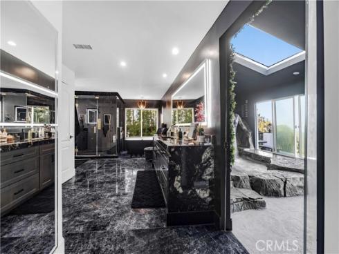 1711  Sirrine  , North Tustin, CA