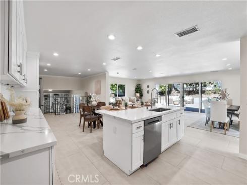 19201 Barrett Lane, North Tustin, CA