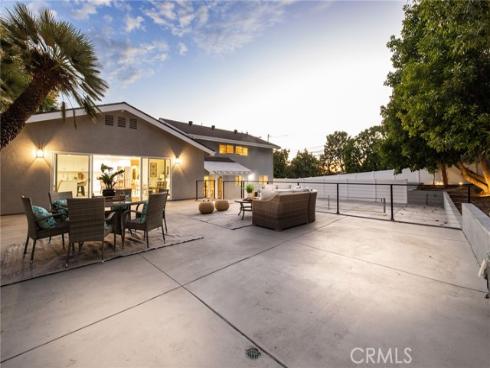 19201 Barrett Lane, North Tustin, CA