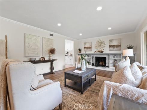 19201 Barrett Lane, North Tustin, CA