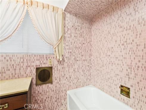 1501  La Loma  , North Tustin, CA