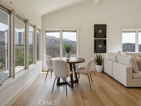 10181 Overhill Drive, North Tustin, CA