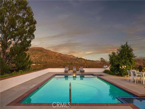 10181 Overhill Drive, North Tustin, CA