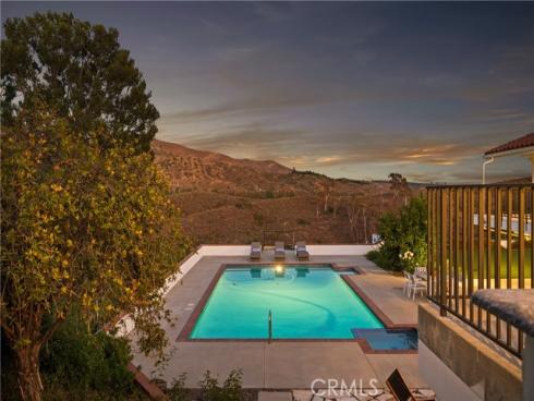 10181 Overhill Drive, North Tustin, CA