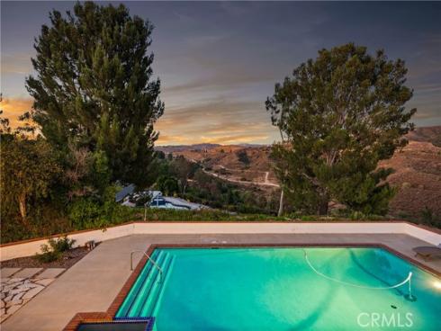 10181 Overhill Drive, North Tustin, CA