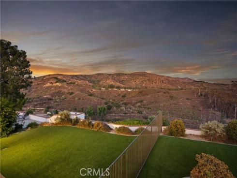 10181 Overhill Drive, North Tustin, CA