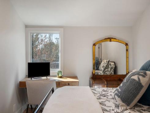 2011  Redberry  , North Tustin, CA