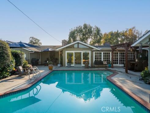 2011  Redberry  , North Tustin, CA