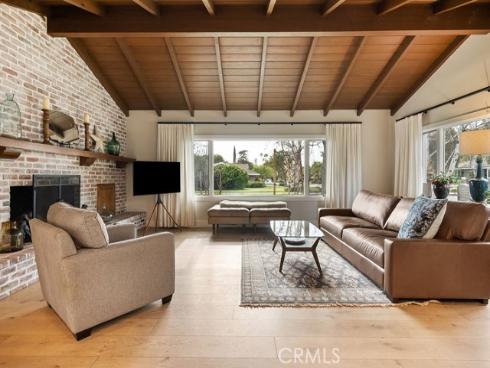 2011  Redberry  , North Tustin, CA