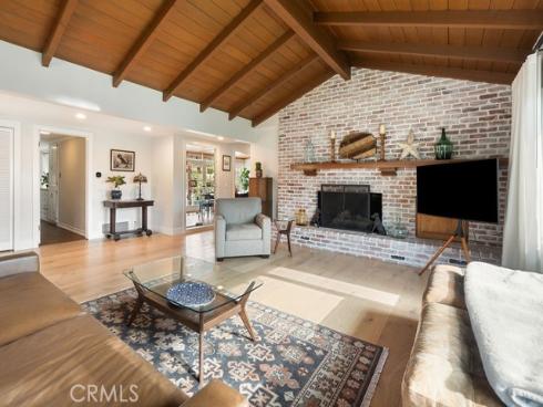 2011  Redberry  , North Tustin, CA