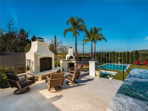 9821  Brentwood   Drive, North Tustin, CA