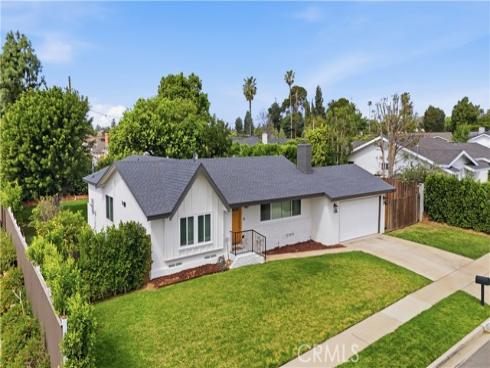 12811  Chaplet  , North Tustin, CA
