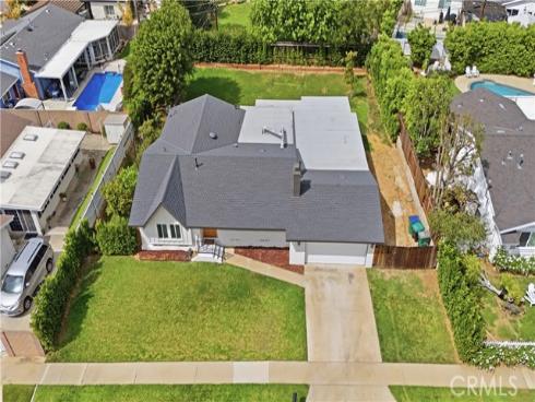 12811  Chaplet  , North Tustin, CA