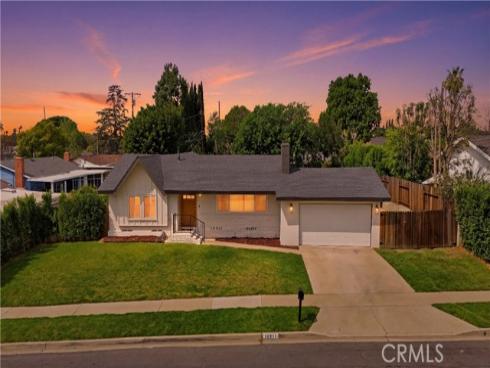 12811  Chaplet  , North Tustin, CA