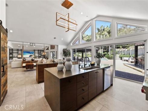 10372  Crawford Canyon   Road, North Tustin, CA