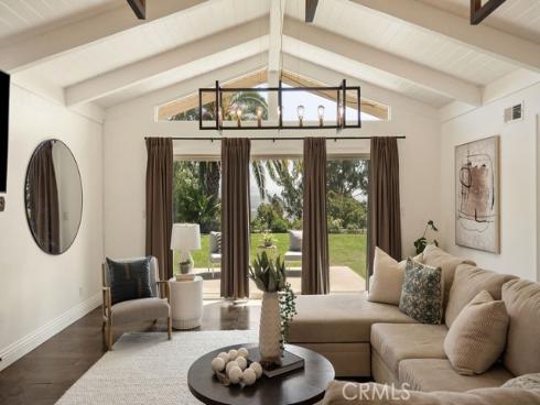 11042  Hunting Horn   Drive, North Tustin, CA