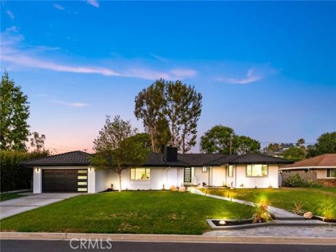 1271  Brittany Cross  , North Tustin, CA