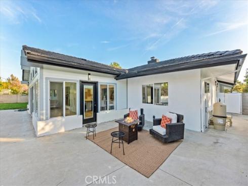 1271  Brittany Cross  , North Tustin, CA