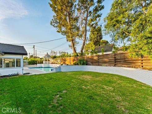 1271  Brittany Cross  , North Tustin, CA