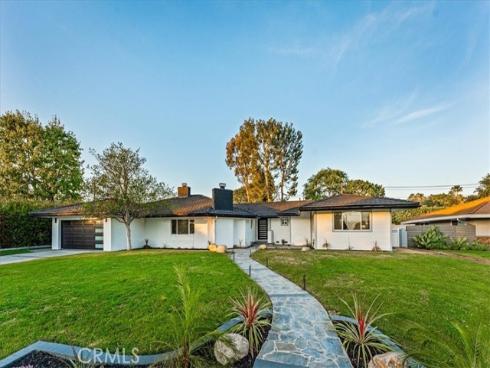 1271  Brittany Cross  , North Tustin, CA