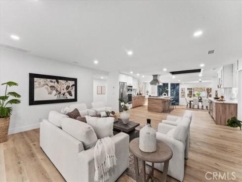 1271  Brittany Cross  , North Tustin, CA